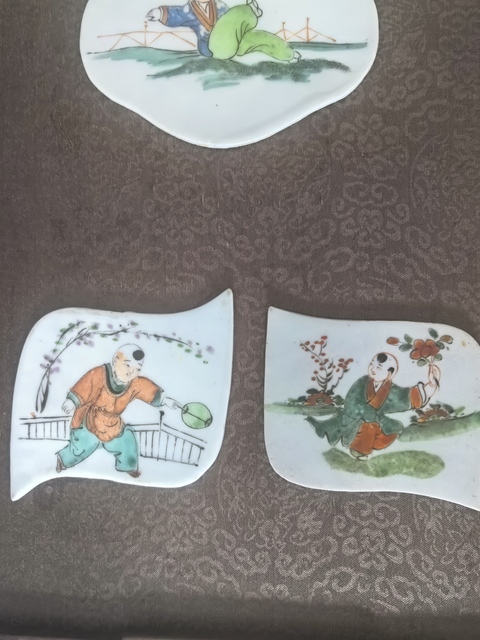 古玩雜項清代粉彩嬰戲紋瓷片裝裱件真品鑒賞圖