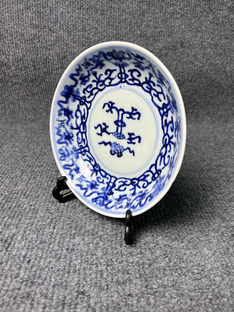 古玩陶瓷青花花卉紋盤拍賣，當(dāng)前價(jià)格1388元