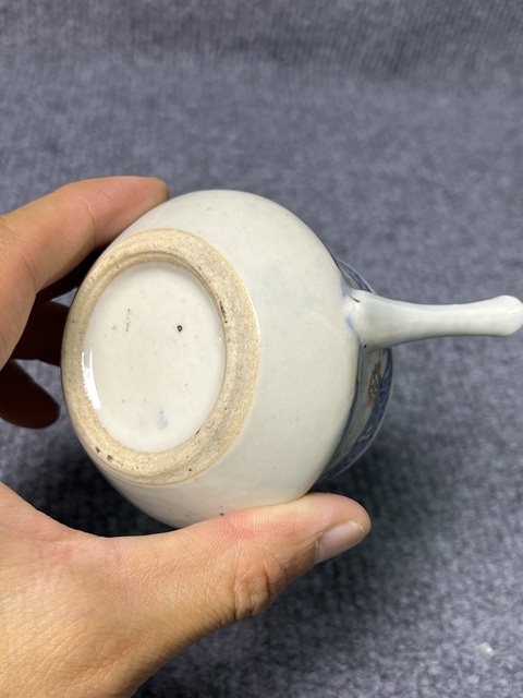 古玩陶瓷青花玲瓏瓷小壺拍賣，當(dāng)前價(jià)格999元