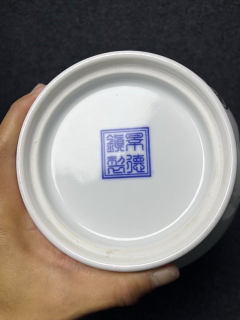 古玩陶瓷粉彩輩輩封侯卷口瓶真品鑒賞圖