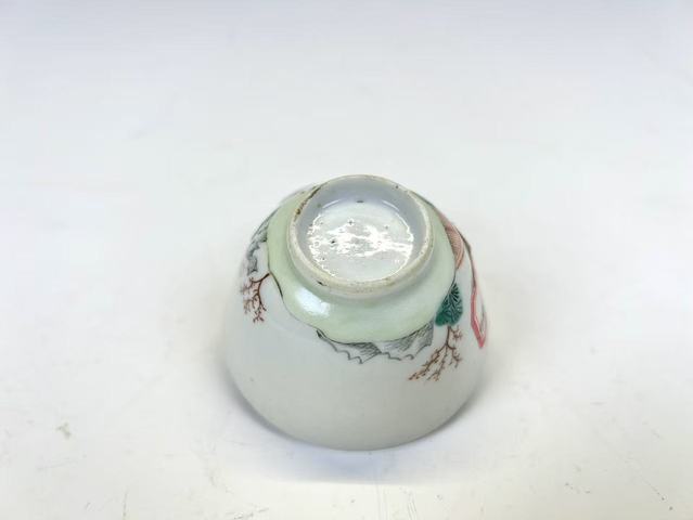 古玩陶瓷清中期廣彩人物故事杯真品鑒賞圖