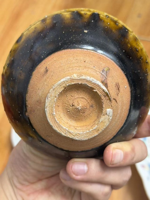 古玩陶瓷褐釉盞真品鑒賞圖