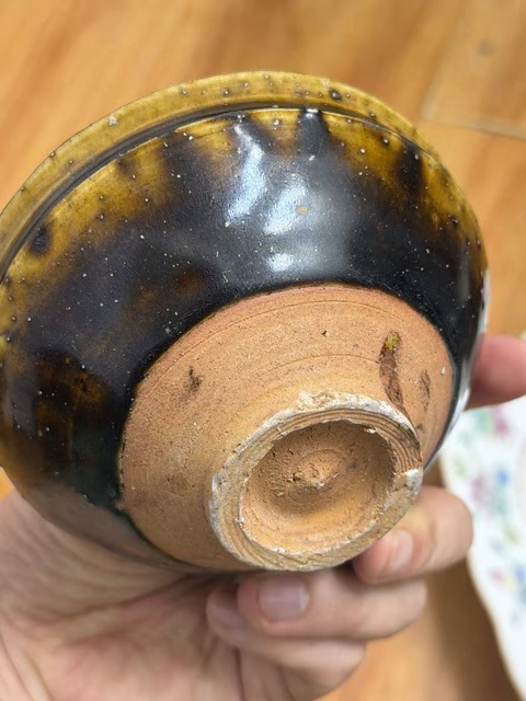 古玩陶瓷褐釉盞真品鑒賞圖
