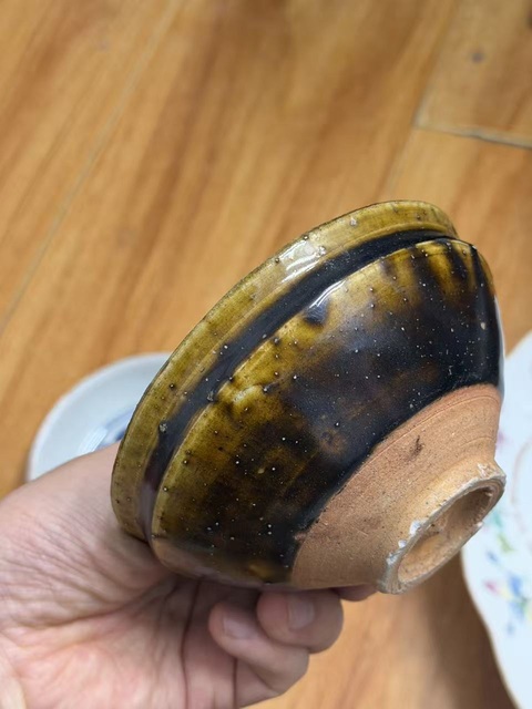 古玩陶瓷褐釉盞真品鑒賞圖