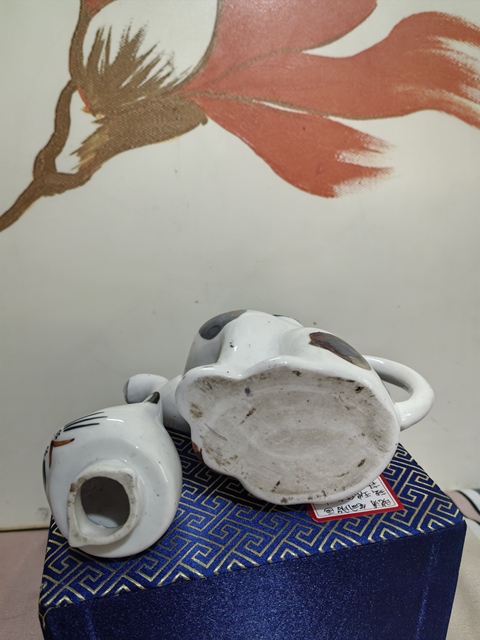 古玩陶瓷招財(cái)貓執(zhí)壺真品鑒賞圖
