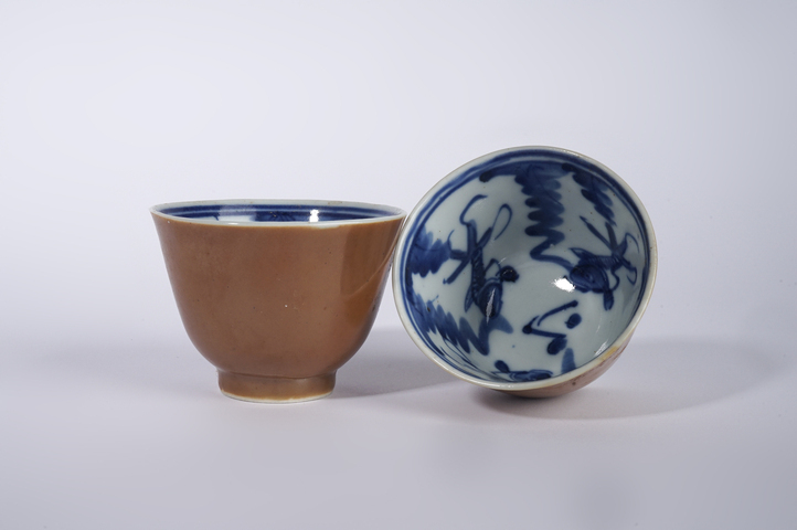 古玩陶瓷清晚期·外紫金釉內青花金玉滿堂紋杯一對真品鑒賞圖