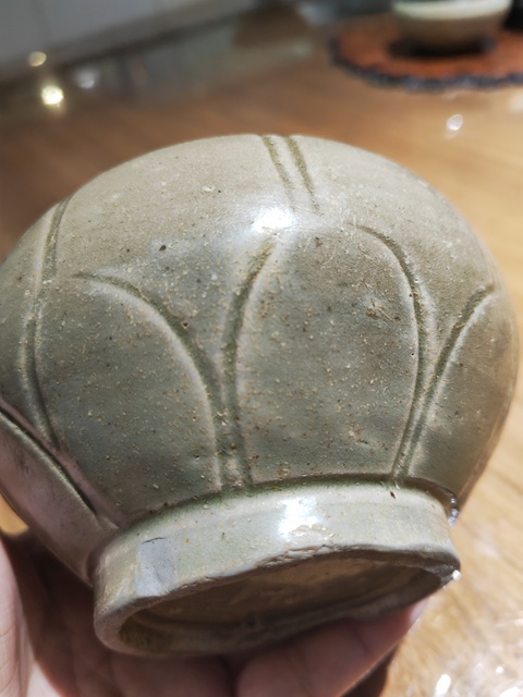 古玩陶瓷越窯青瓷刻花水盂真品鑒賞圖