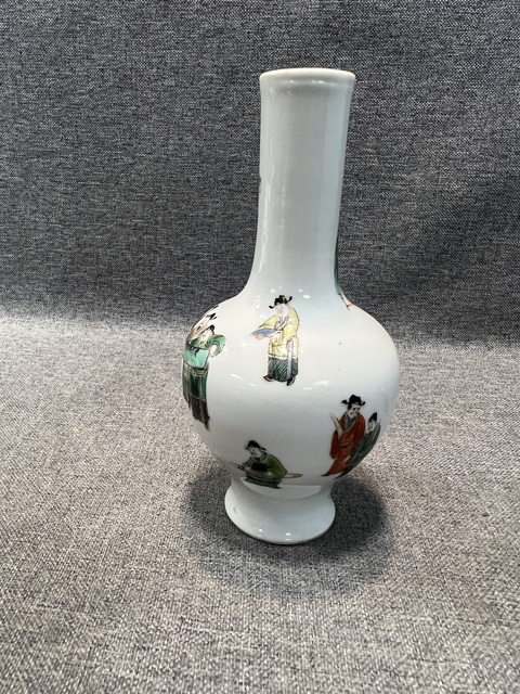 古玩陶瓷人物紋五彩長頸瓶真品鑒賞圖