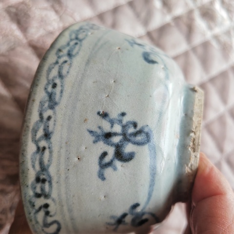 古玩陶瓷青花花卉紋茶碗真品鑒賞圖