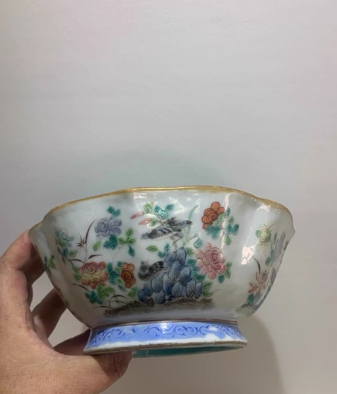 古玩陶瓷粉彩花鳥紋貢碗真品鑒賞圖