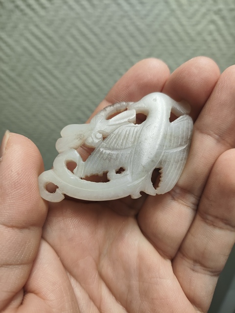 古玩玉器宋金·鳥銜蜻蜓玉飾真品鑒賞圖