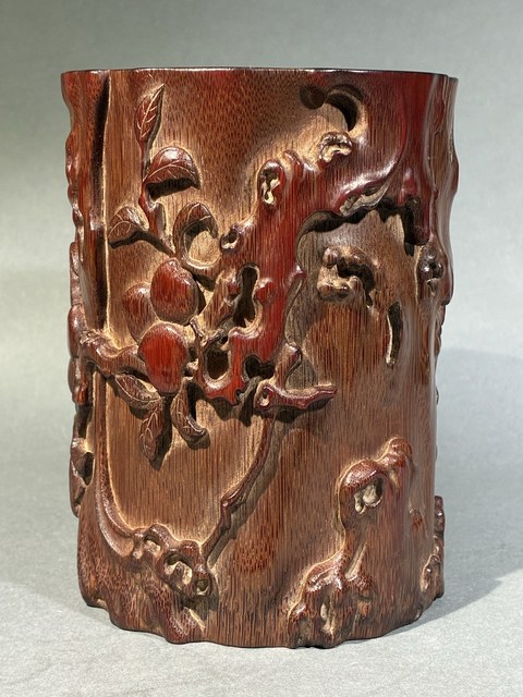 古玩雜項(xiàng)竹刻筆筒真品鑒賞圖
