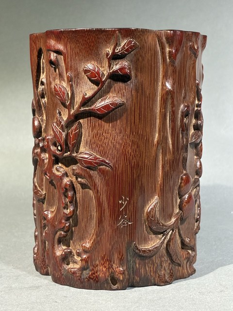 古玩雜項(xiàng)竹刻筆筒真品鑒賞圖