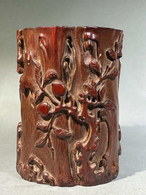 古玩雜項(xiàng)竹刻筆筒真品鑒賞圖