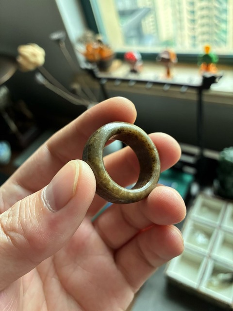 古玩玉器戒指真品鑒賞圖