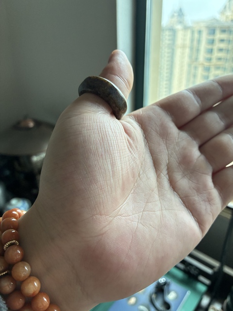 古玩玉器戒指真品鑒賞圖
