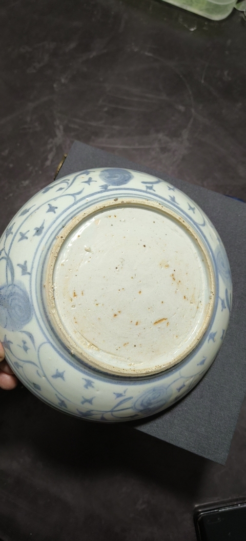 古玩陶瓷花卉紋青花盤真品鑒賞圖