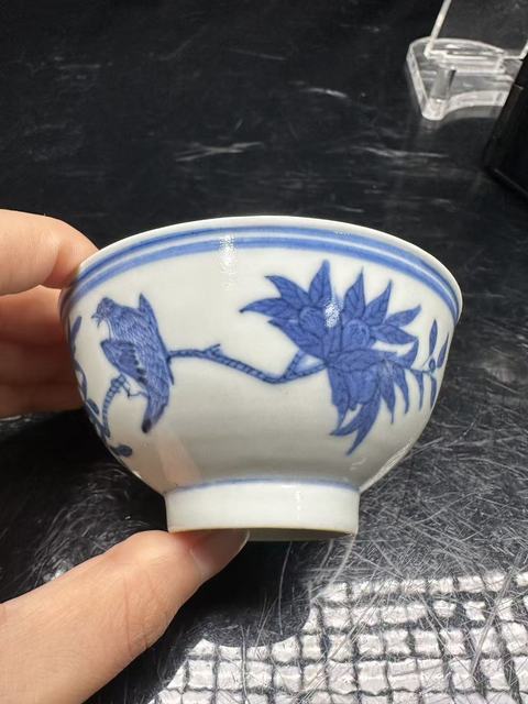 古玩陶瓷青花花鳥紋茶圓真品鑒賞圖