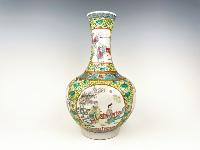 古玩陶瓷民國·粉彩開窗人物故事賞瓶真品鑒賞圖