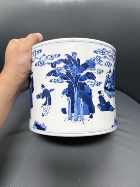 古玩陶瓷人物青花筆筒真品鑒賞圖