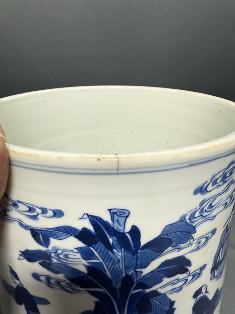 古玩陶瓷人物青花筆筒真品鑒賞圖