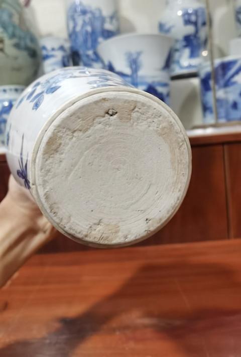 古玩陶瓷花鳥紋青花梅瓶真品鑒賞圖