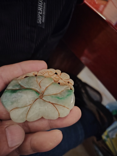 古玩玉器染色非天然翡翠佩真品鑒賞圖