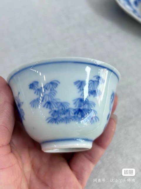 古玩陶瓷康熙青花杯真品鑒賞圖