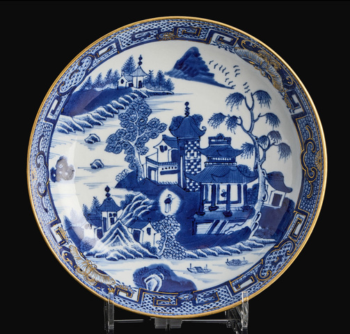 古玩陶瓷清乾隆 青花山水紋盤真品鑒賞圖