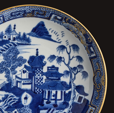 古玩陶瓷清乾隆 青花山水紋盤真品鑒賞圖