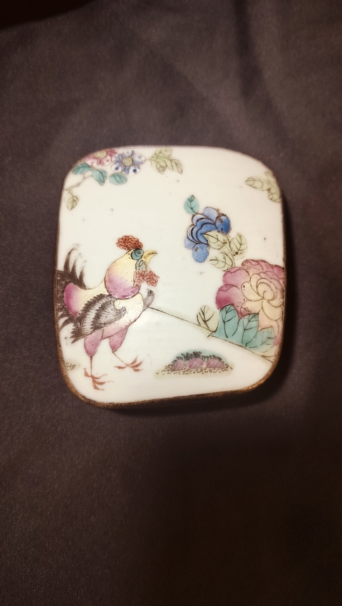 古玩雜項銀（或銅鎏銀）鑲晚清粉彩瓷片真品鑒賞圖