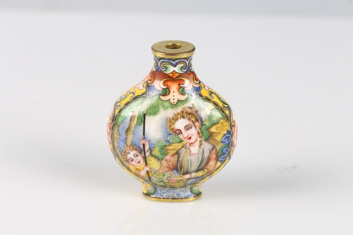 古玩陶瓷銅胎畫琺瑯西洋人物鼻煙壺真品鑒賞圖