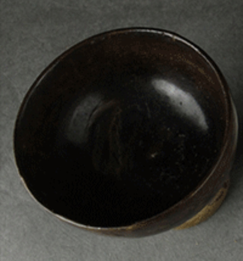 古玩陶瓷褐釉高足杯真品鑒賞圖