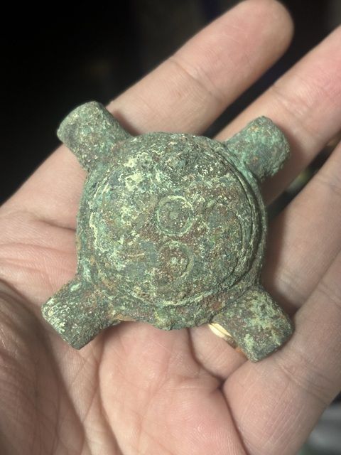 古玩銅器西周·風火輪紋節約真品鑒賞圖