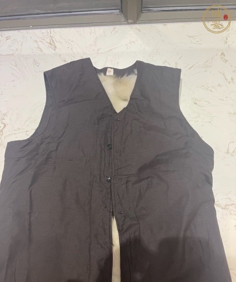 古玩雜項(xiàng)70/80年代狗毛皮草馬甲真品鑒賞圖