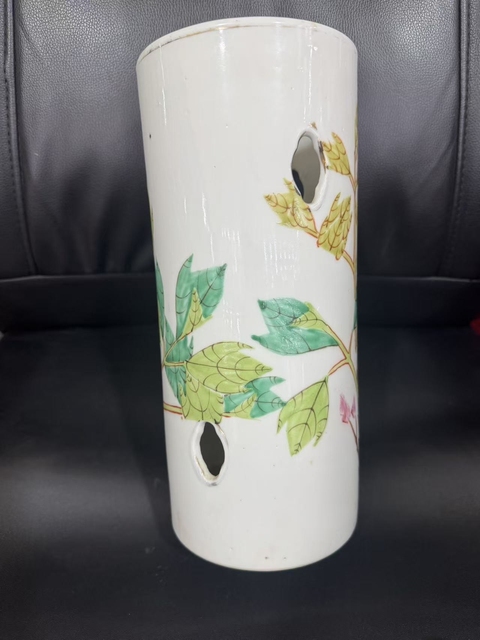 古玩陶瓷淺降彩花鳥帽筒真品鑒賞圖
