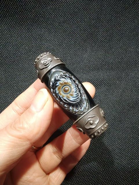 古玩玉器陰工藝瑪瑙珠真品鑒賞圖