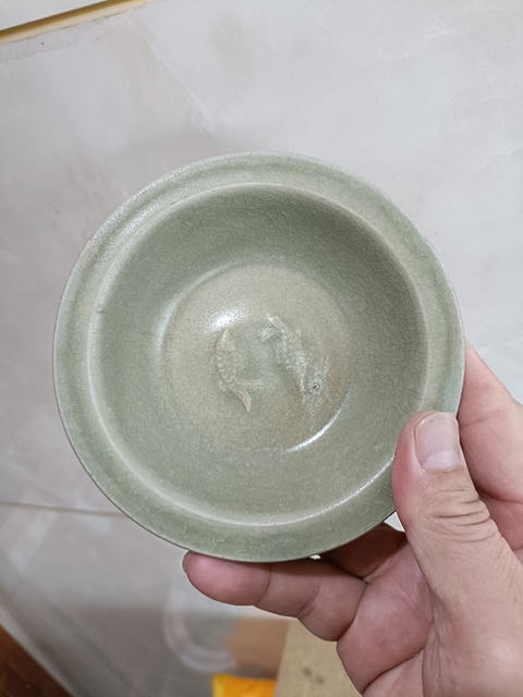 古玩陶瓷龍泉青瓷蓮瓣紋雙魚洗真品鑒賞圖
