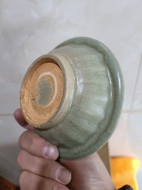 古玩陶瓷龍泉青瓷蓮瓣紋雙魚洗真品鑒賞圖