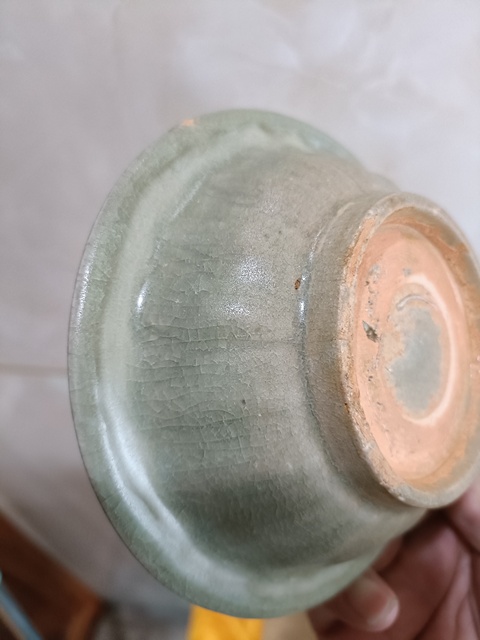古玩陶瓷龍泉青瓷蓮瓣紋雙魚洗真品鑒賞圖