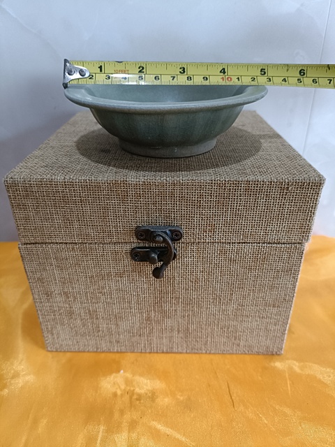 古玩陶瓷龍泉青瓷蓮瓣紋雙魚洗真品鑒賞圖