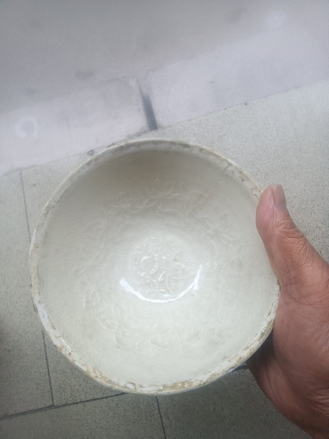 古玩陶瓷影青白釉印花碗真品鑒賞圖