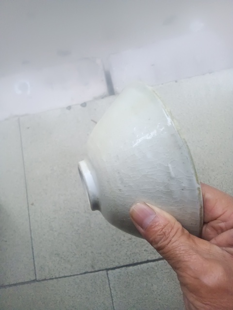 古玩陶瓷影青白釉印花碗真品鑒賞圖