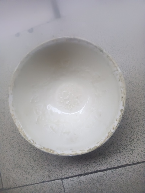 古玩陶瓷影青白釉印花碗真品鑒賞圖