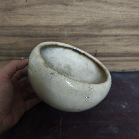 古玩陶瓷白釉三乳足缽式香爐真品鑒賞圖