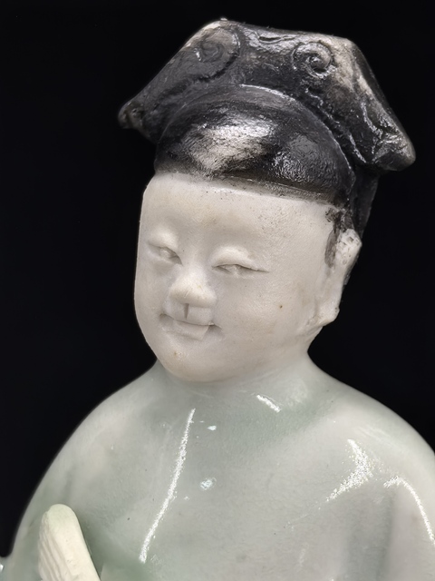 古玩陶瓷清康熙雙色釉梁山伯與祝英臺”瓷塑拍賣,當前價格2800元