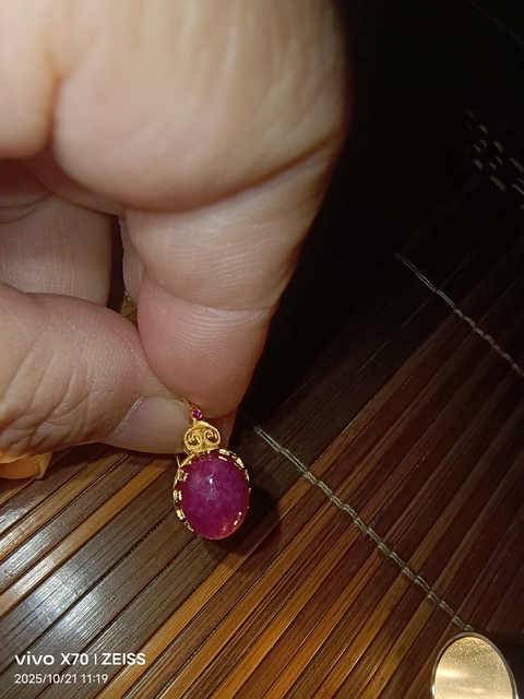 古玩玉器紅寶石戒指真品鑒賞圖