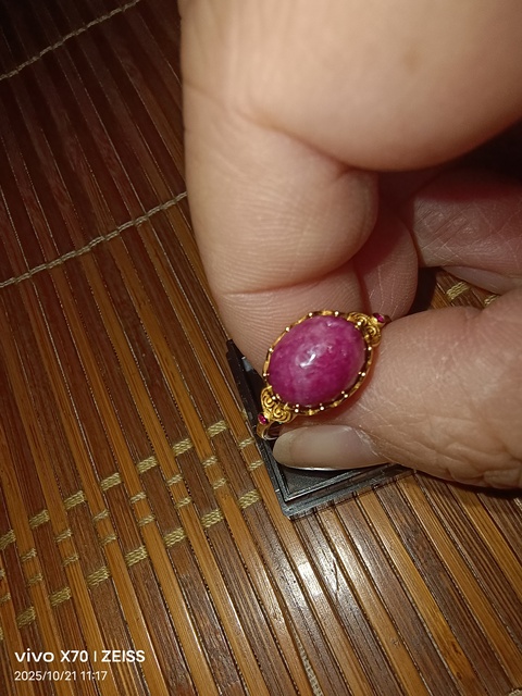 古玩玉器紅寶石戒指真品鑒賞圖