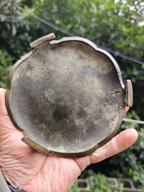 古玩銅器銅爐底座 荷葉底真品鑒賞圖