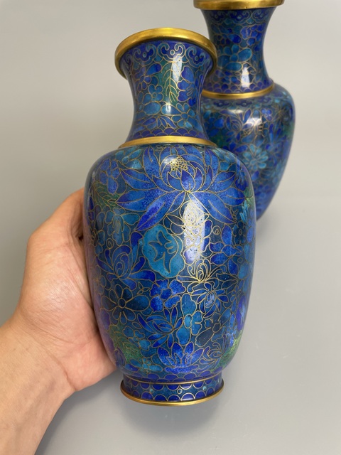 古玩銅器銅胎琺瑯彩藍蓮花賞瓶一對拍賣，當前價格780元